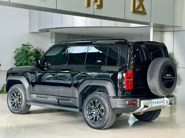 BYD FangChengBao Leopard 5 — Фото автомобиля 11
