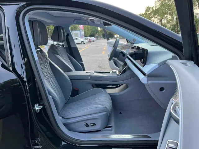 Voyah Auto VOYAH Zhuiguang 2023 4WD Flagship Edition — Фото автомобиля 19