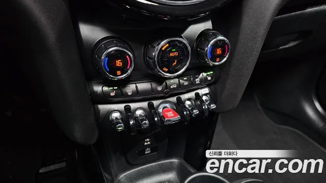 MINI Cooper — Фото автомобиля 18