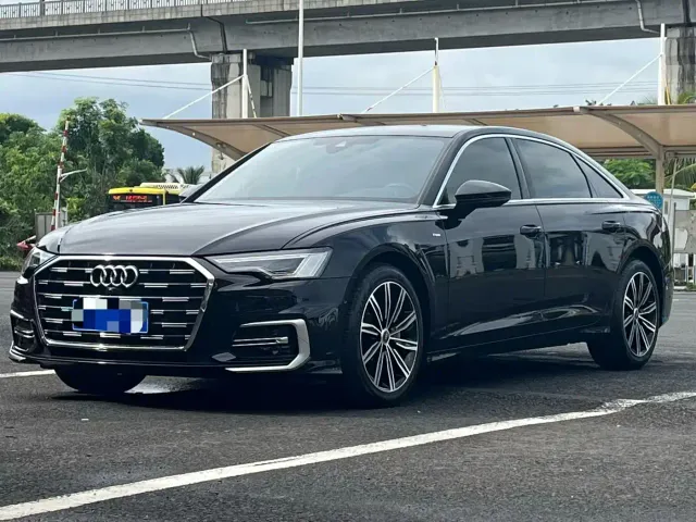 Фотография автомобиля — Audi A6L