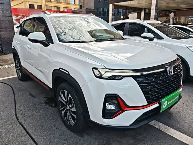 Changan CS35 Plus — Фото автомобиля 3