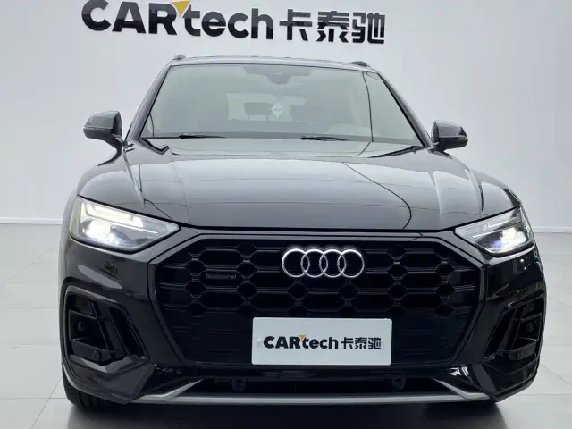 Audi Q5L — Фото автомобиля 10