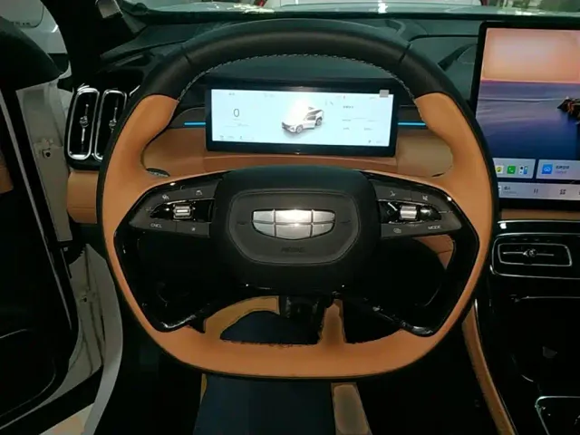 Geely Boyue L — Фото автомобиля 10