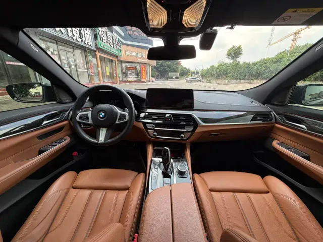 BMW 6 Series Gran Turismo — Фото автомобиля 5