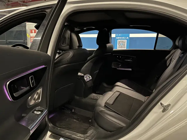 Mercedes-Benz C-Class — Фото автомобиля 8