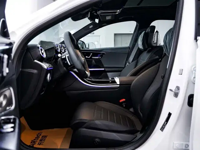 Mercedes-Benz C-Class — Фото автомобиля 18
