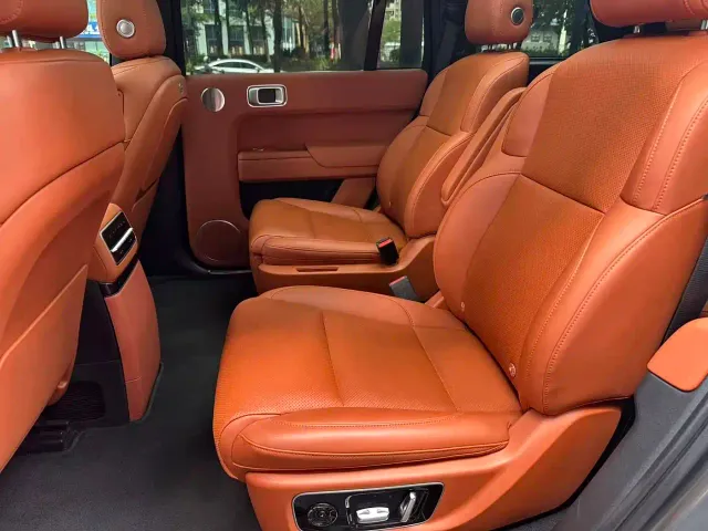 Li Auto L9 — Фото автомобиля 6