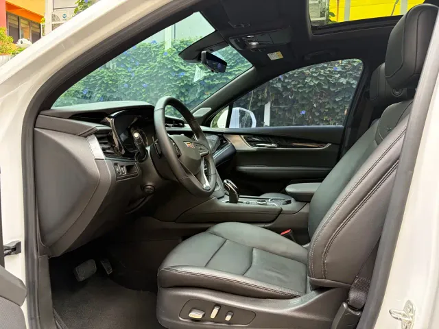 Cadillac XT6 — Фото автомобиля 24