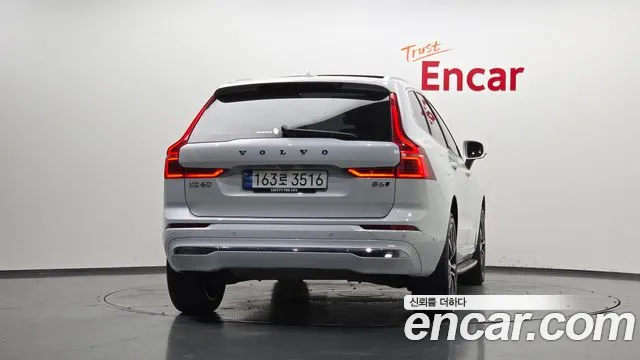Volvo XC60 2nd Gen — Фото автомобиля 4