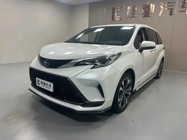 Фотография автомобиля — Toyota Granvia