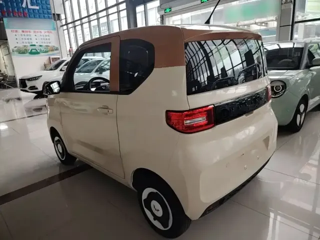 Wuling Hongguang Mini EV — Фото автомобиля 4