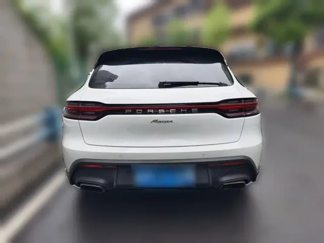 Porsche Macan — Фото автомобиля 3