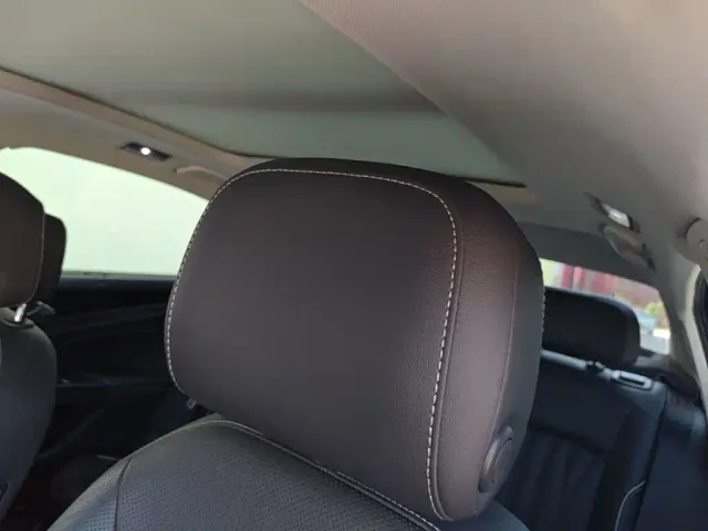 Volkswagen Passat — Фото автомобиля 17