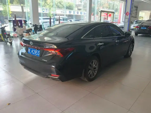 Toyota Avalon 2022 Hybrid 2.5L Luxury Edition — Фото автомобиля 7