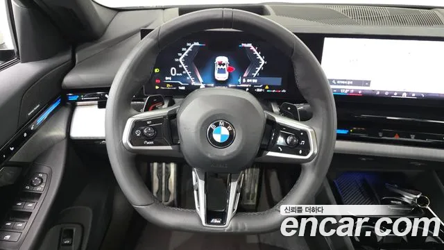 BMW 5 Series G60 — Фото автомобиля 21