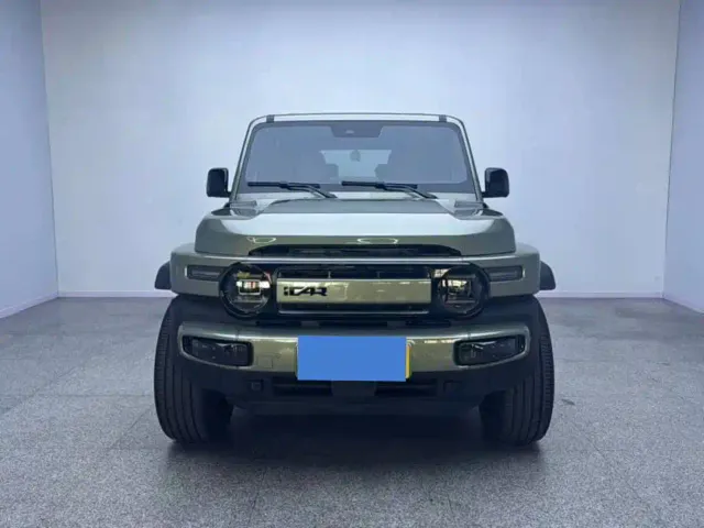 iCAR V23 — Фото автомобиля 2