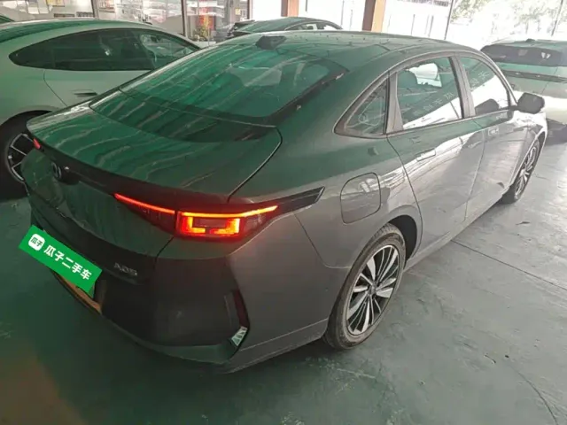 Changan Qiyuan A05 — Фото автомобиля 6
