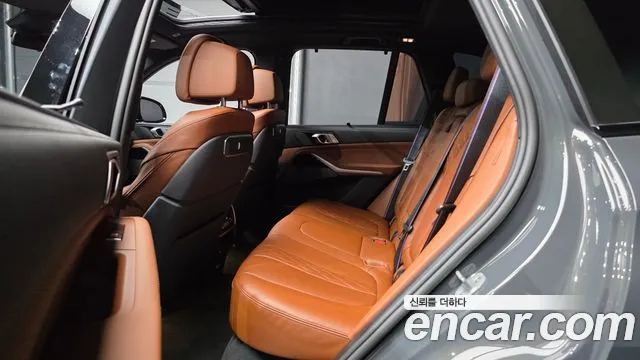 BMW X5 xDrive 40i M Sport Pro — Фото автомобиля 12