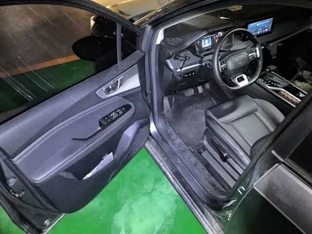 Wuling Jiachen — Фото автомобиля 12
