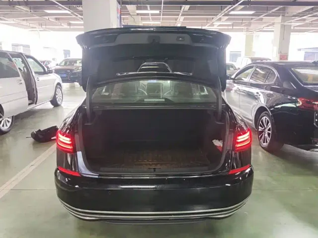 Volkswagen Passat — Фото автомобиля 18