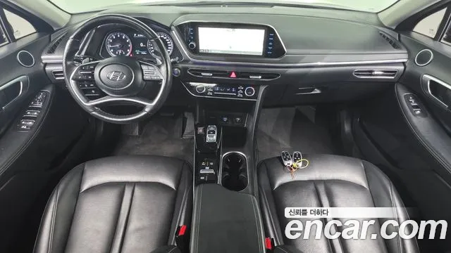 Hyundai Sonata — Фото автомобиля 10
