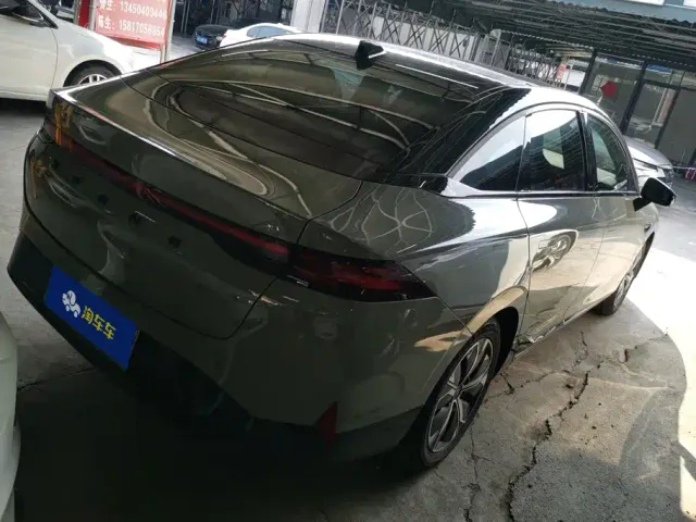Xpeng P5 — Фото автомобиля 3