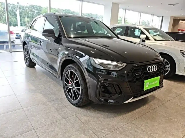 Audi Q5L — Фото автомобиля 3