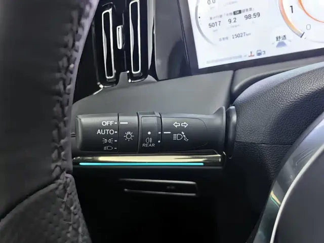 GAC Trumpchi M8 — Фото автомобиля 21
