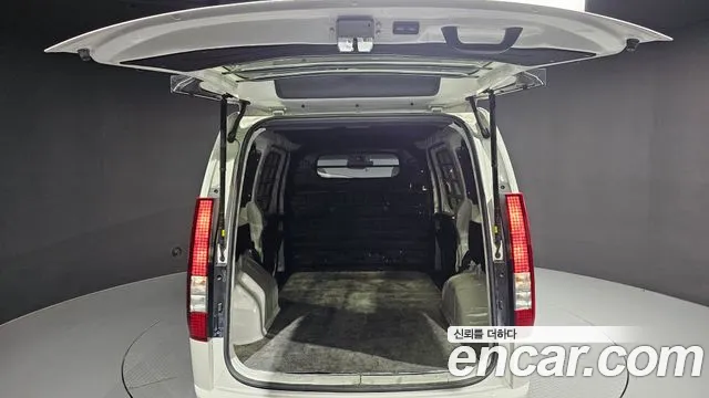 Hyundai Staria Staria Карго 3 места — Фото автомобиля 20