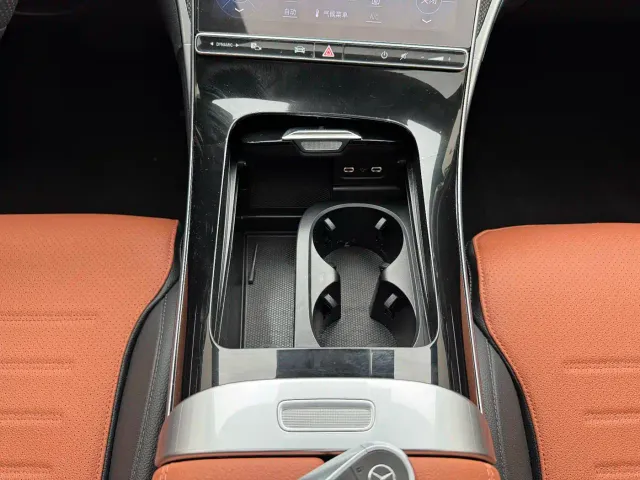 Mercedes-Benz C-Class — Фото автомобиля 16