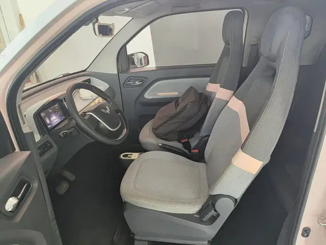 Wuling Hongguang Mini EV — Фото автомобиля 14