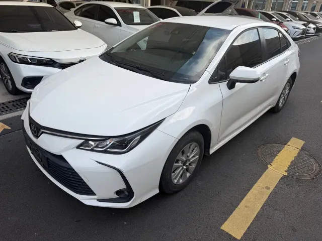 Фотография автомобиля — Toyota Corolla