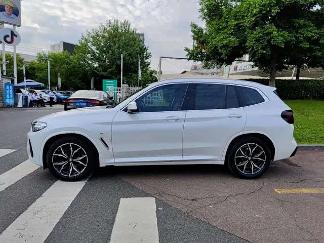 BMW X3 — Фото автомобиля 3
