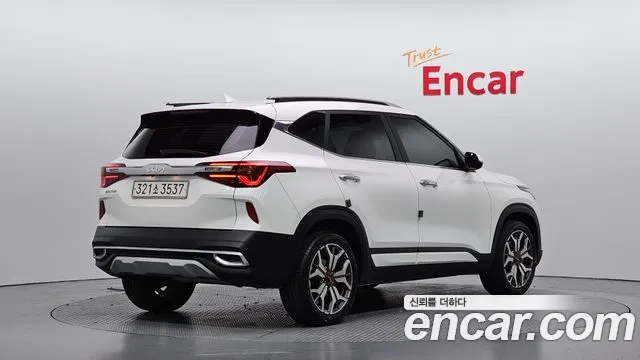 Kia Seltos — Фото автомобиля 2