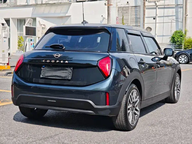 MINI Hatch — Фото автомобиля 5