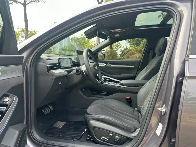 Geely Xingrui — Фото автомобиля 8