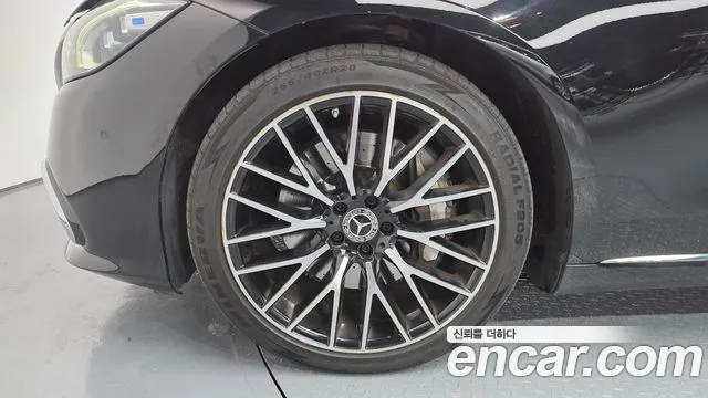 Mercedes-Benz S-Class — Фото автомобиля 5