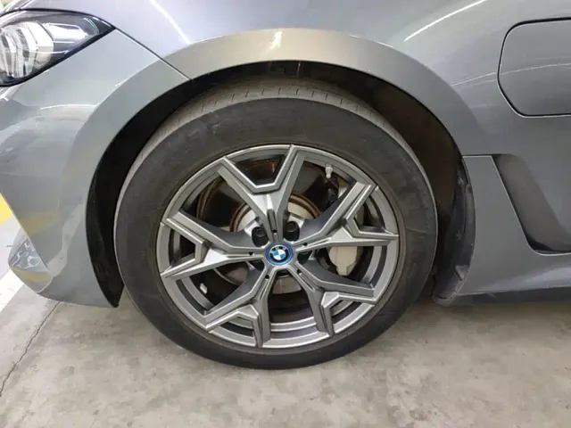 BMW i3 — Фото автомобиля 22