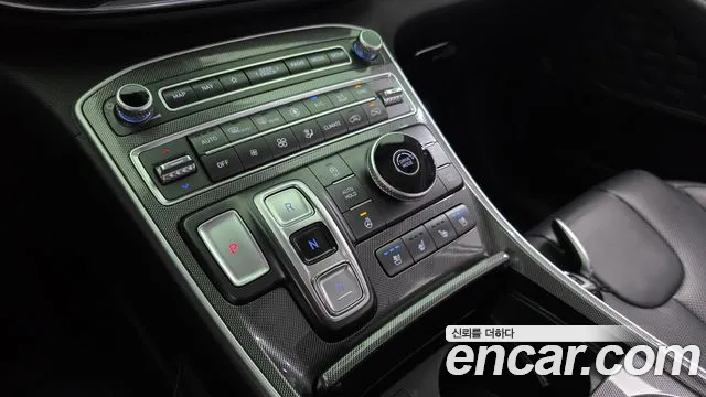 Hyundai Santa Fe — Фото автомобиля 12