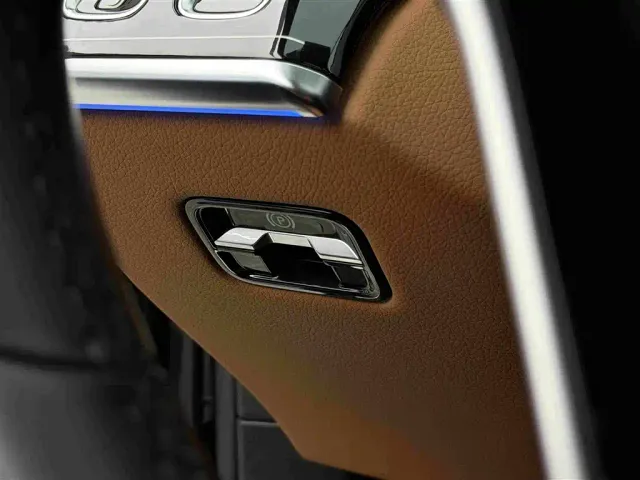 Mercedes-Benz S-Class — Фото автомобиля 15