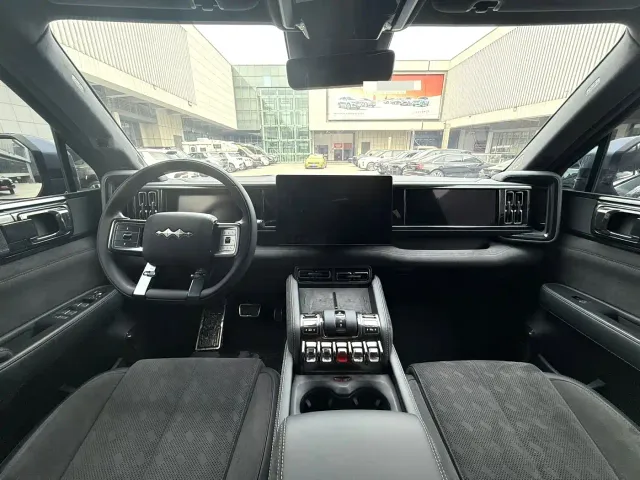 BYD FangChengBao Leopard 5 — Фото автомобиля 8