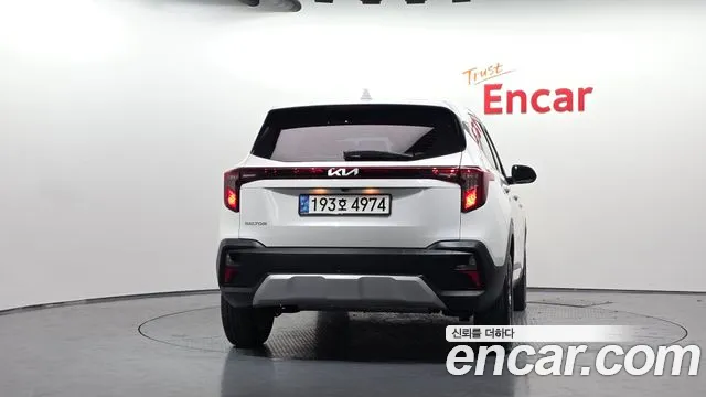 Kia Seltos — Фото автомобиля 4