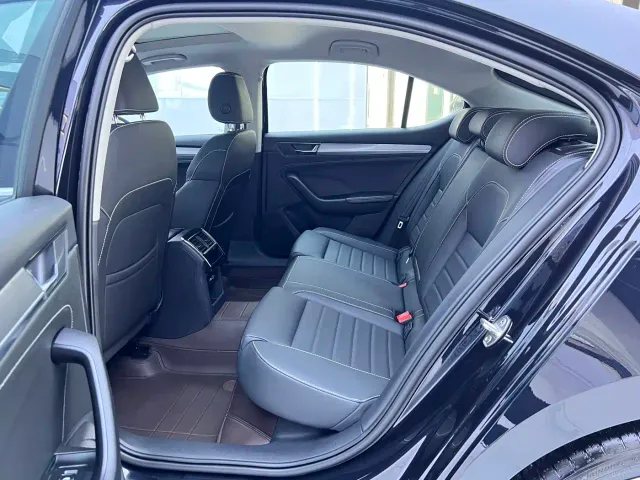 Skoda Superb — Фото автомобиля 13