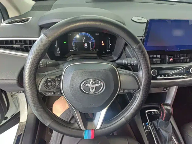 Toyota Frontlander — Фото автомобиля 10