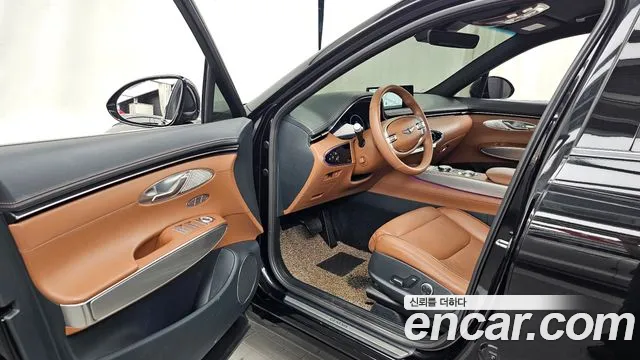 Genesis GV70 2.5T Бензин AWD — Фото автомобиля 8