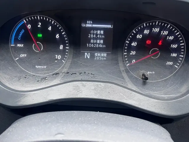 Wuling Yangguang — Фото автомобиля 12