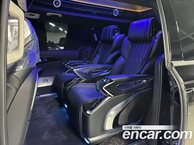 Kia Carnival Generation 4 — Фото автомобиля 12