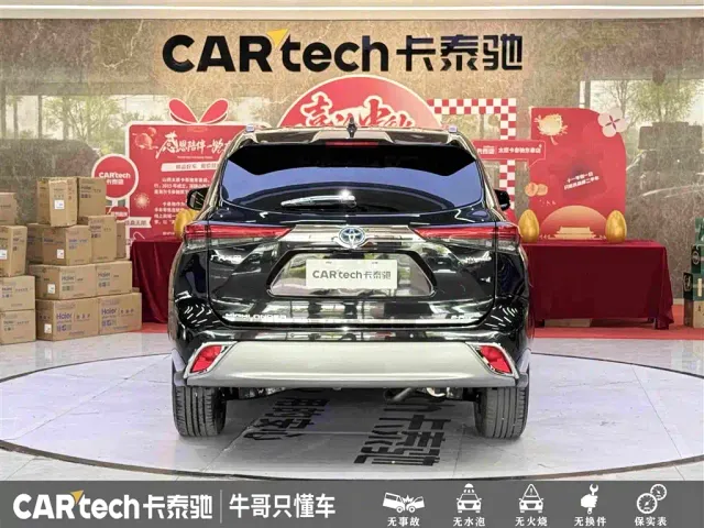 Toyota Highlander — Фото автомобиля 5