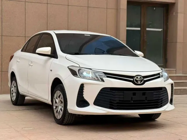 Toyota Vios — Фото автомобиля 3