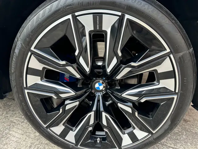 BMW X3 — Фото автомобиля 14